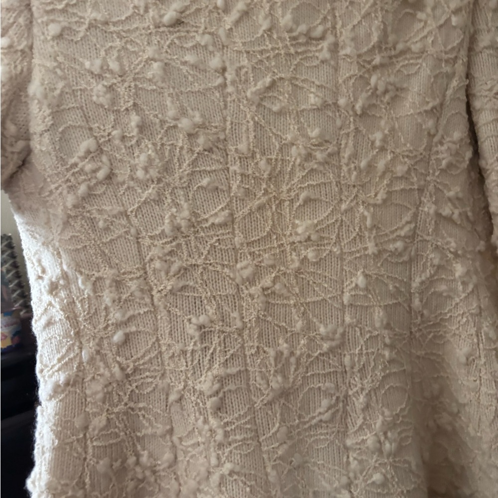 Chanel Women's Textured Cream and Black Blazer - Picture 4 of 11